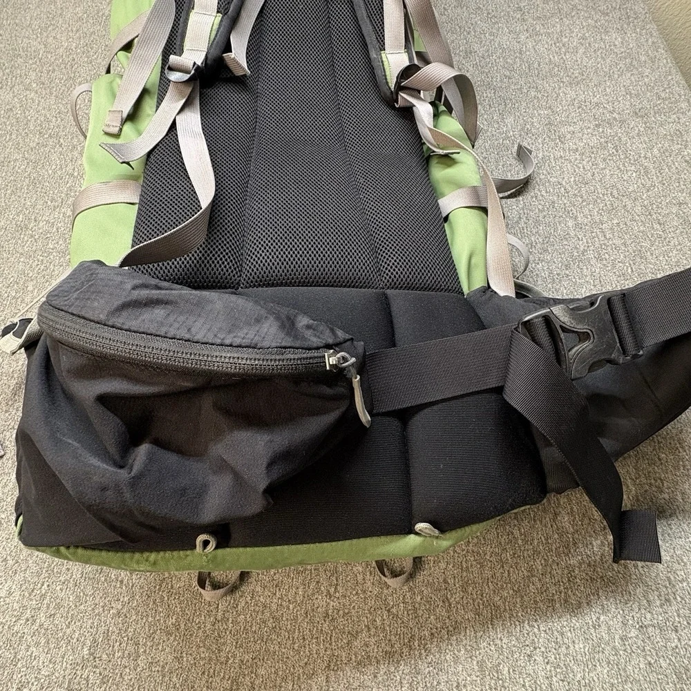 Vintage GoLite QUEST Hiking Backpack 50L Ultralight Green Hiking Internal Frame